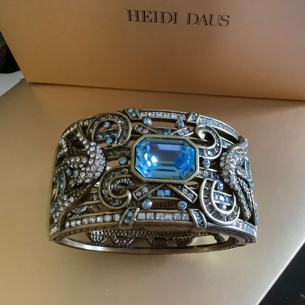 Heidi Daus Vintage Crystal Cuff Bracelet Aqua Clear SZ M/L - Picture 8 of 16
